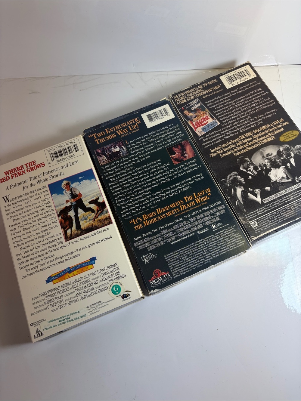 Lot of Vintage VHS Tapes - Rob Roy, Laura, and Where the Red Fern Grows - Picture 3 of 11